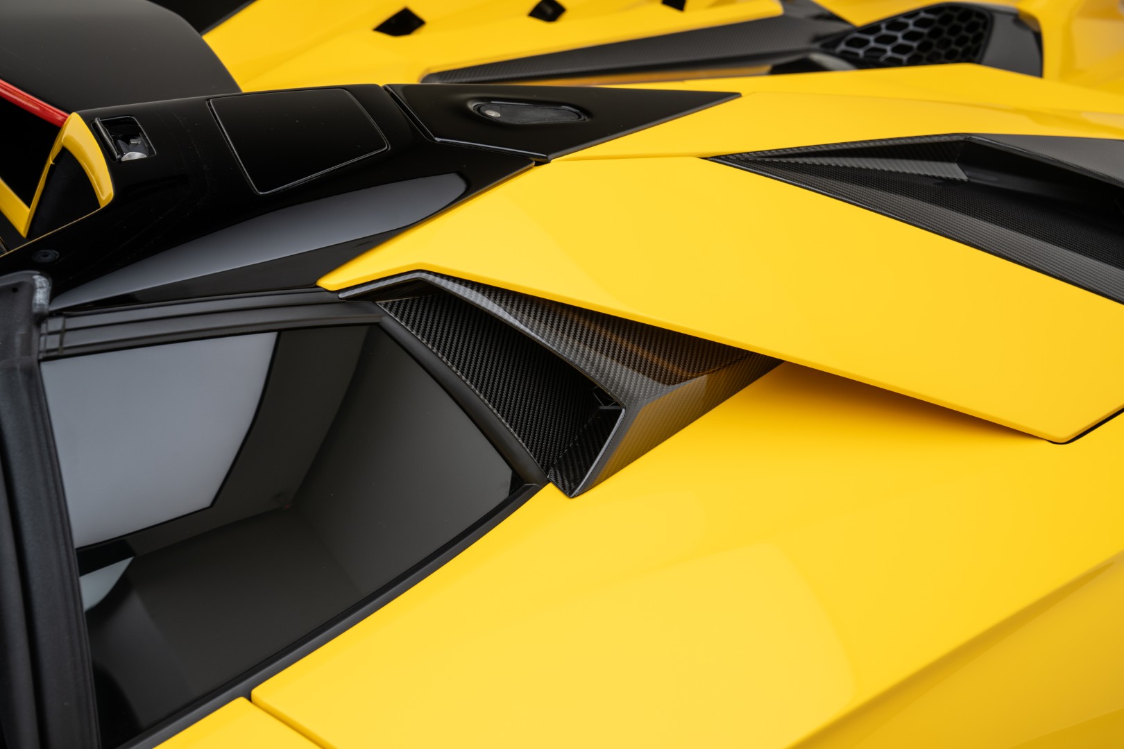 2020 LAMBORGHINI AVENTADOR SVJ ROADSTER LP 770